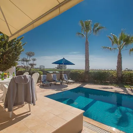 Sunny Coast * איה נאפה